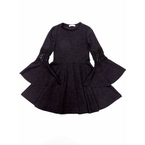 Černé šaty pro dívky s rozšířenými rukávy 104