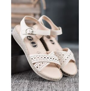 Trendy dámské hnědé  sandály bez podpatku 40